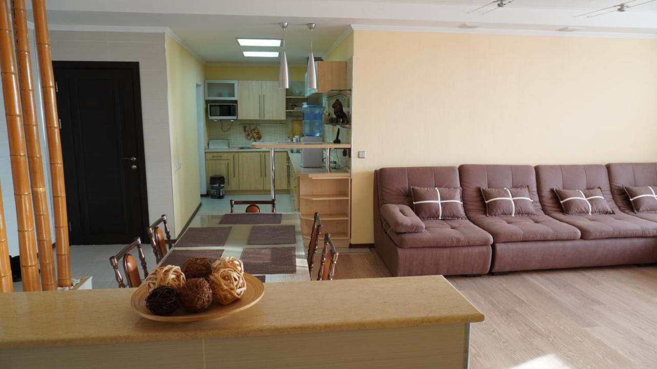 Sunrise Apartments Triumph Akmola Esterno foto